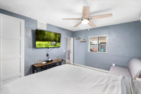 Central Phoenix Casita with Beautiful Patio - Unit B